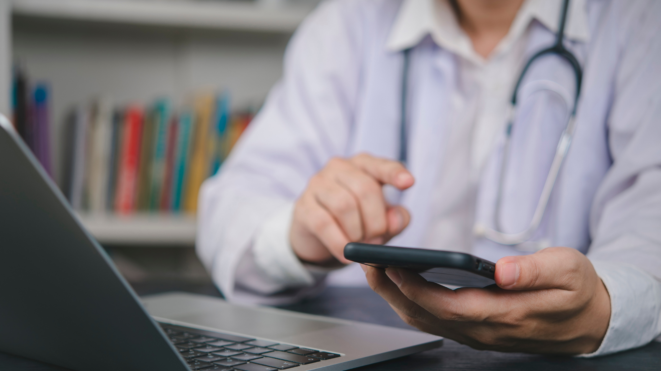 Quais clínicas online oferecem prescrição médica digital?